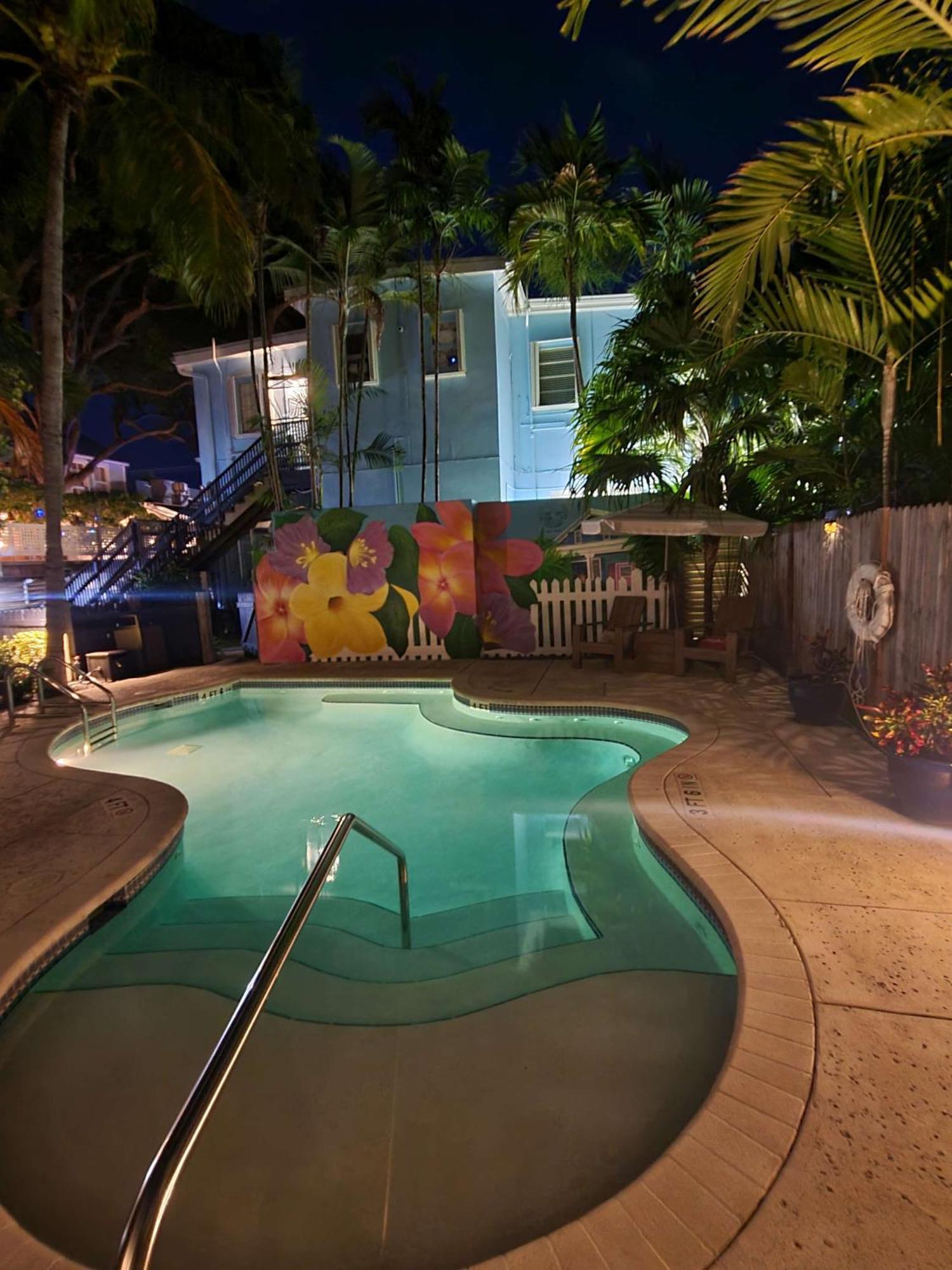 Duval Street Suite With Pool كي وست المظهر الخارجي الصورة